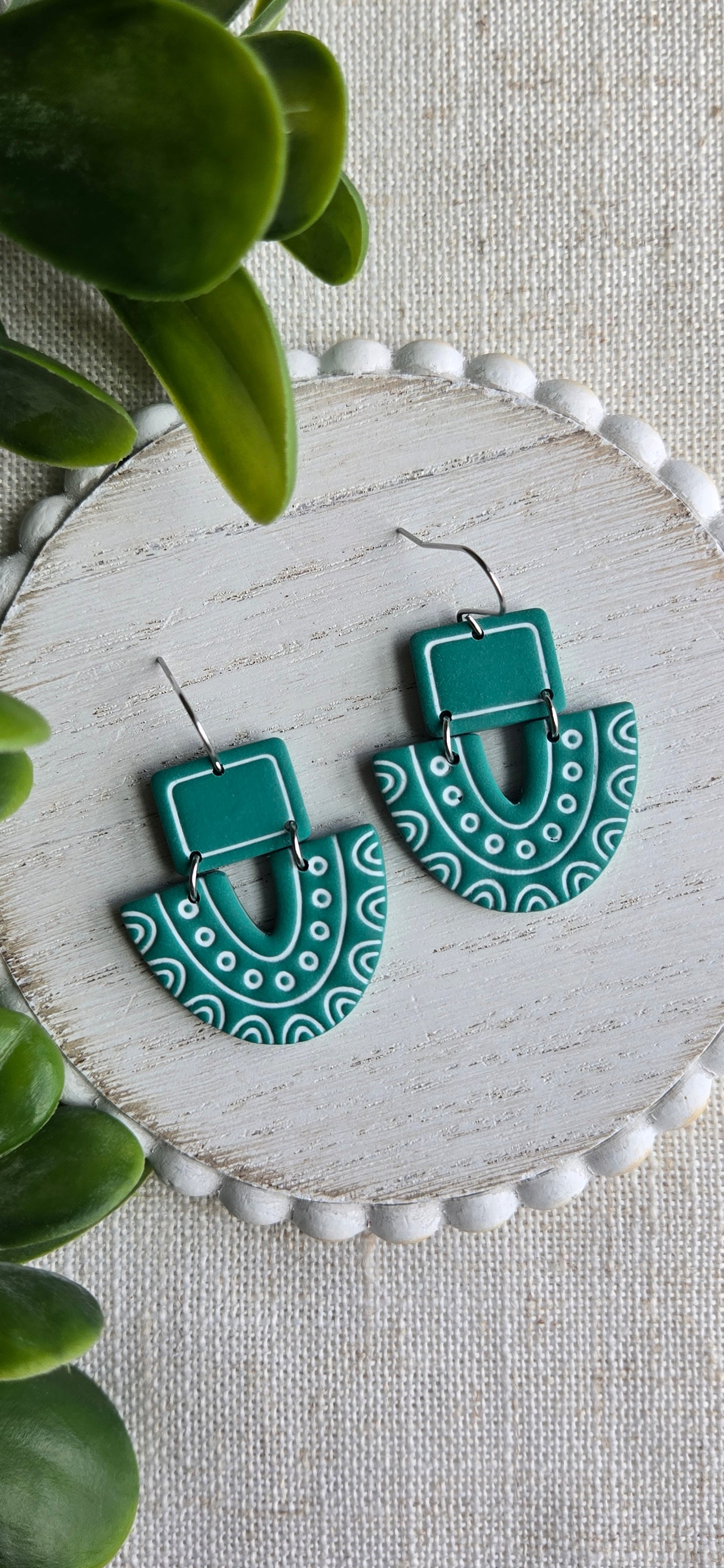 Clay Detailed Drops - Green