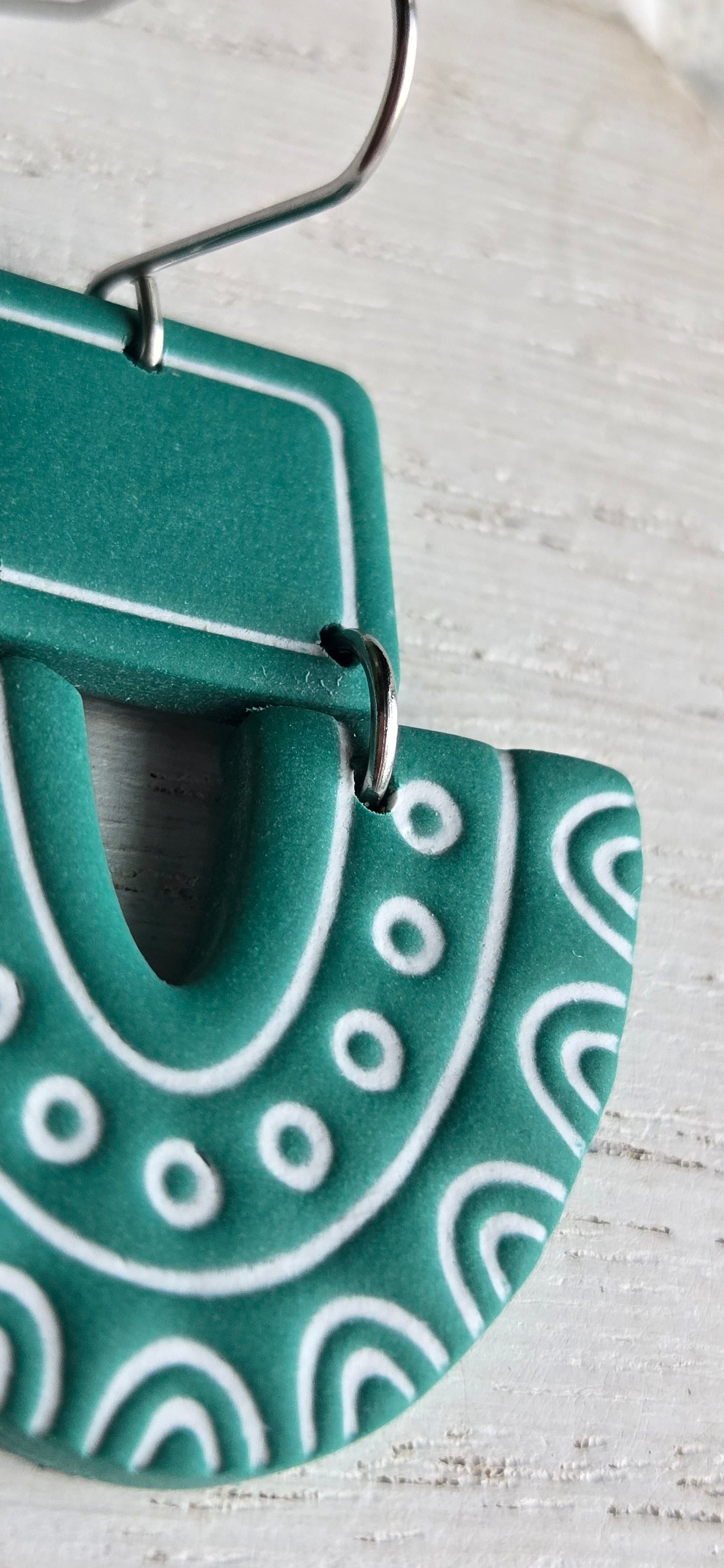 Clay Detailed Drops - Green
