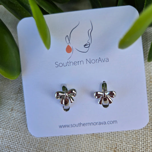 Huggies - Silver Bow