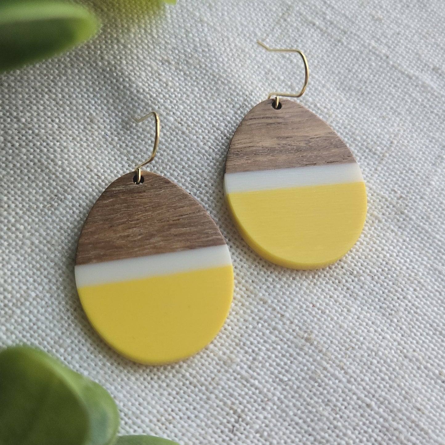 Beachy Acrylic - Yellow Teardrop