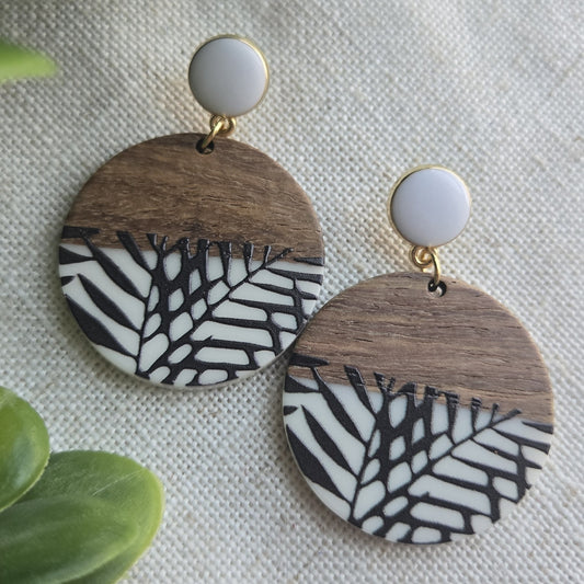 Beachy Acrylic - Black and White Fern Stud