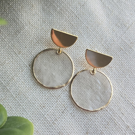 Beachy Acrylic - Seashell Studs