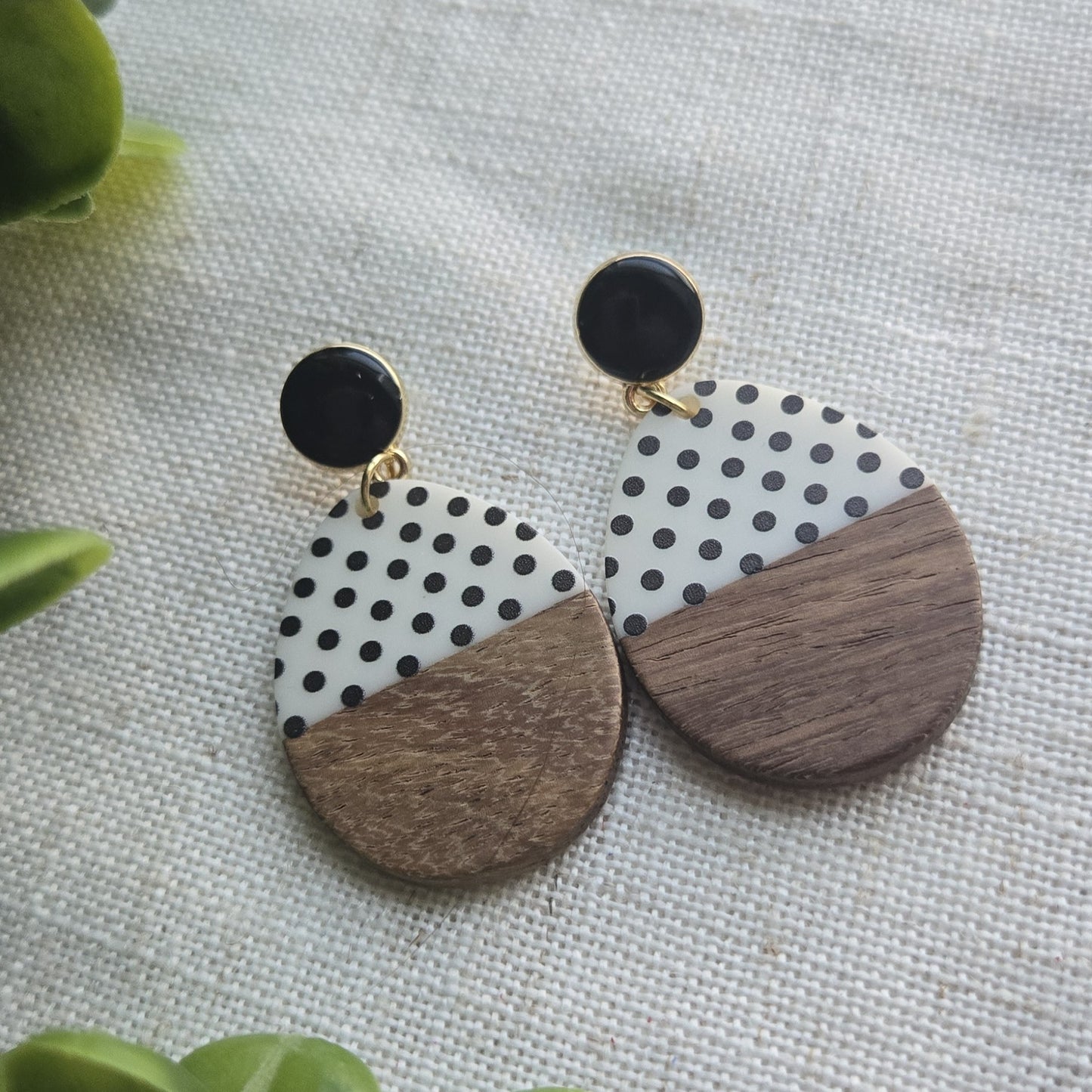 Beachy Acrylic - Black Polka Dot Teardrop