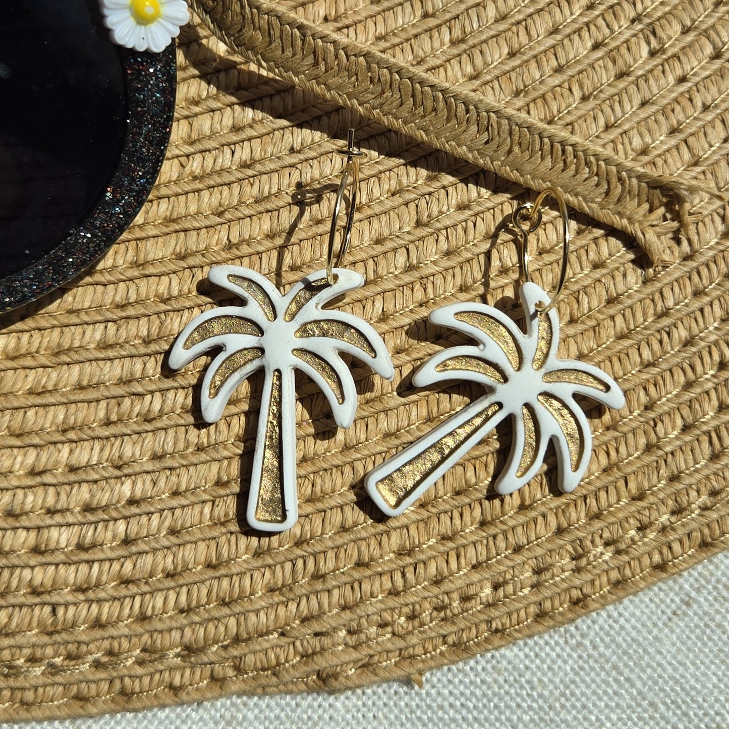 Beachy Clay - Palm Tree Hoops