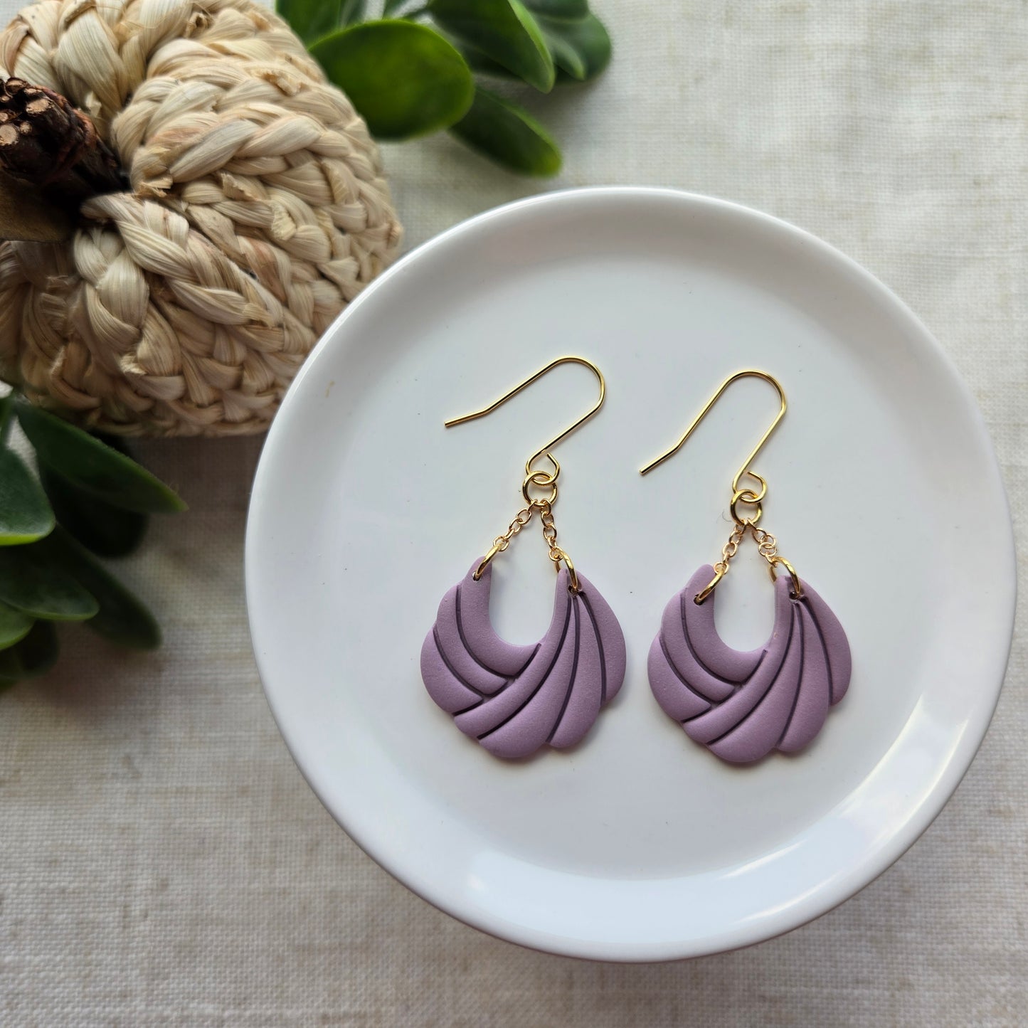 Clay Dangles - Scalloped Chain (Multiple Colors)