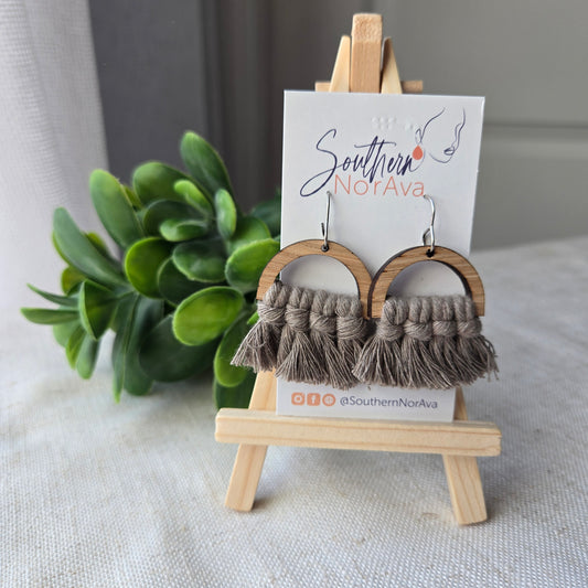 Suzie - Mocha on Light Oak - RTS