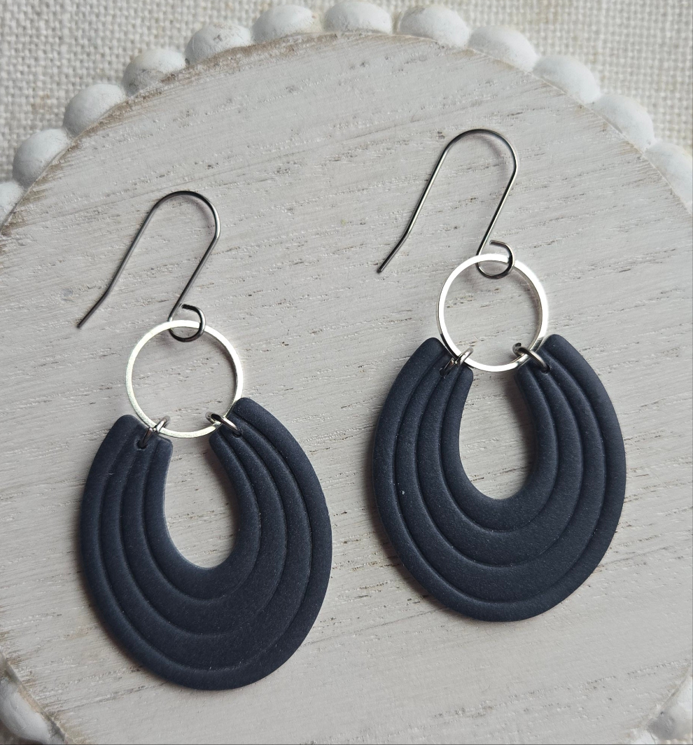 Horseshoe Drops - Multiple Colors