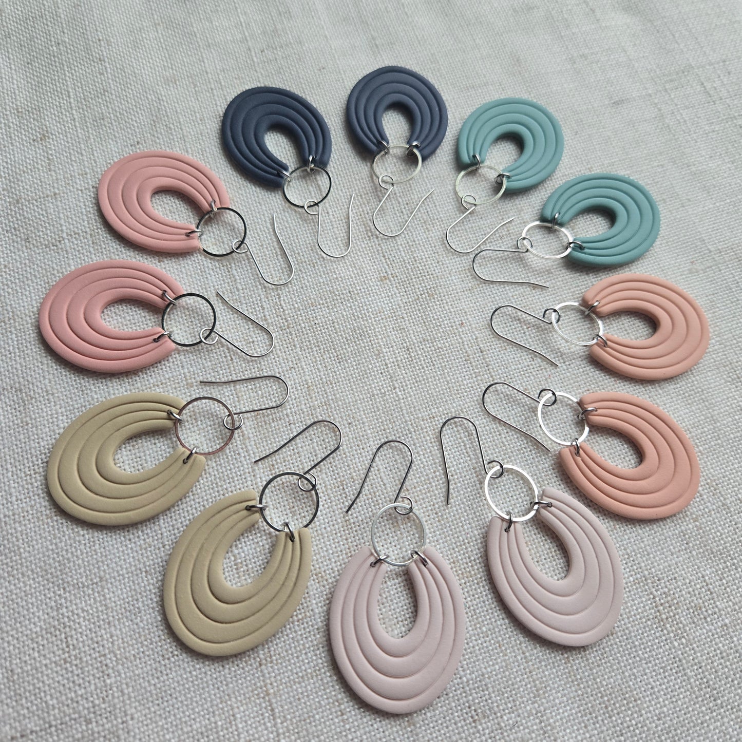 Horseshoe Drops - Multiple Colors