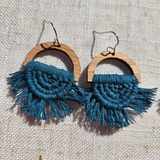 Sammie - Peacock on Light Oak - RTS