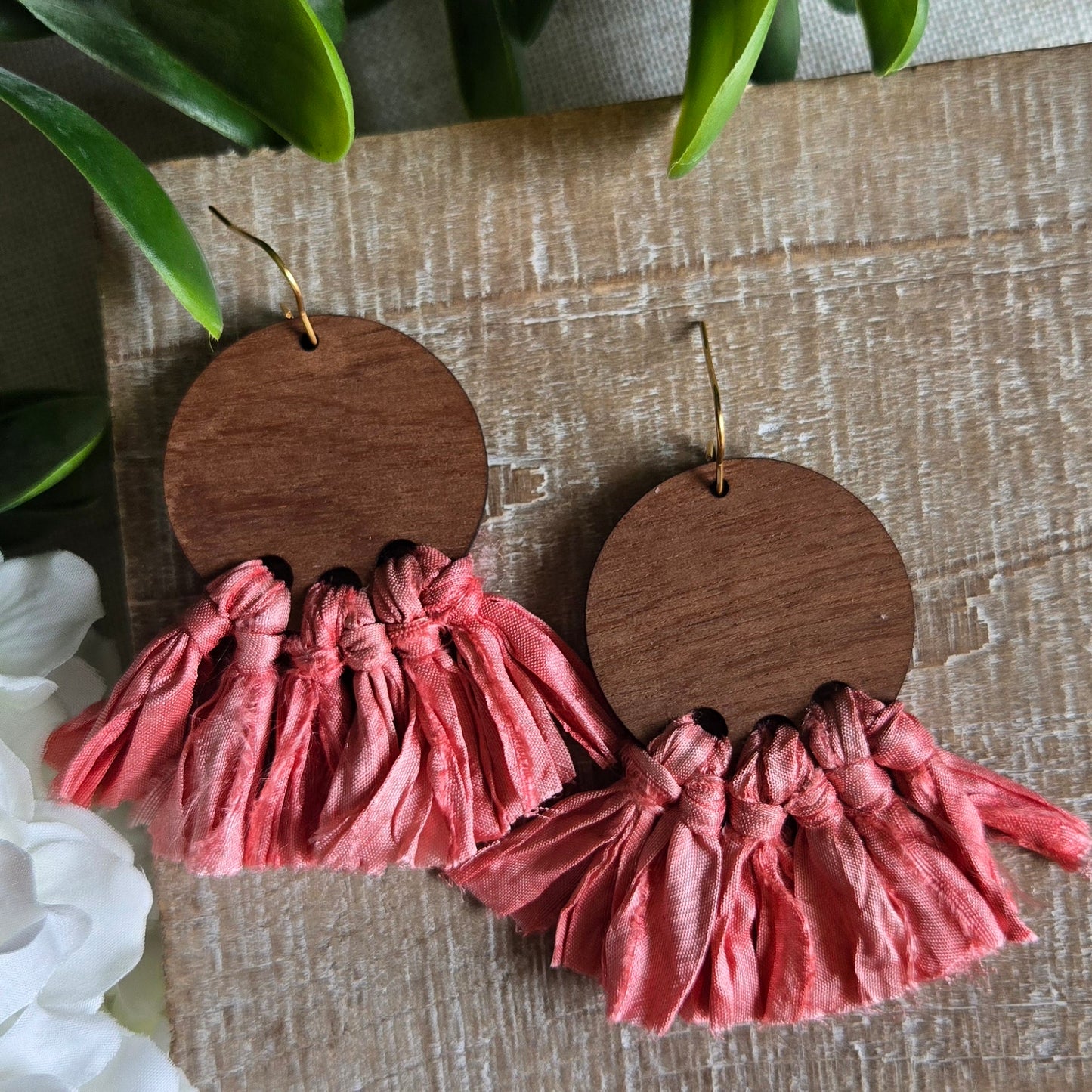 Sari Silk Dials