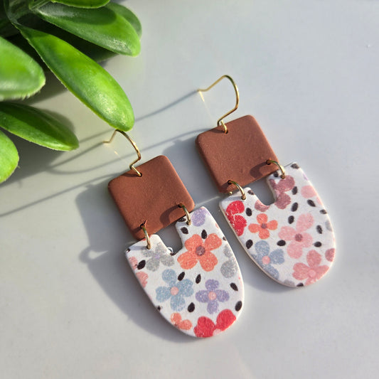 Clay - Vintage Floral - U-Shaped Drop