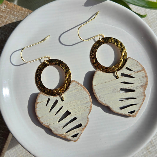 Wooden Line Cutout V - White
