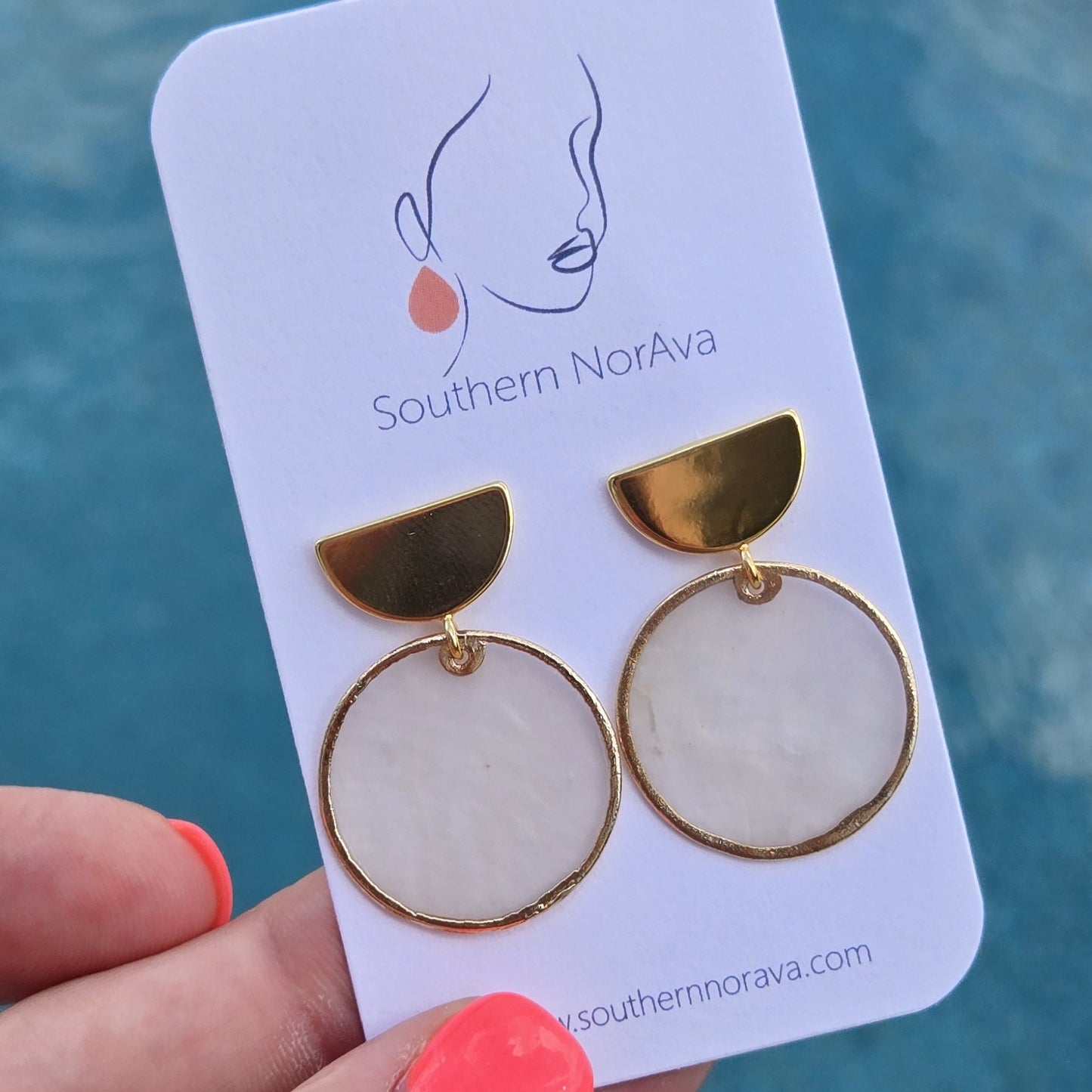 Beachy Acrylic - Seashell Studs