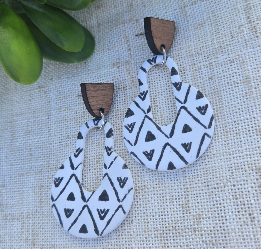 Tribal Pattern - Circle Drop with Stud