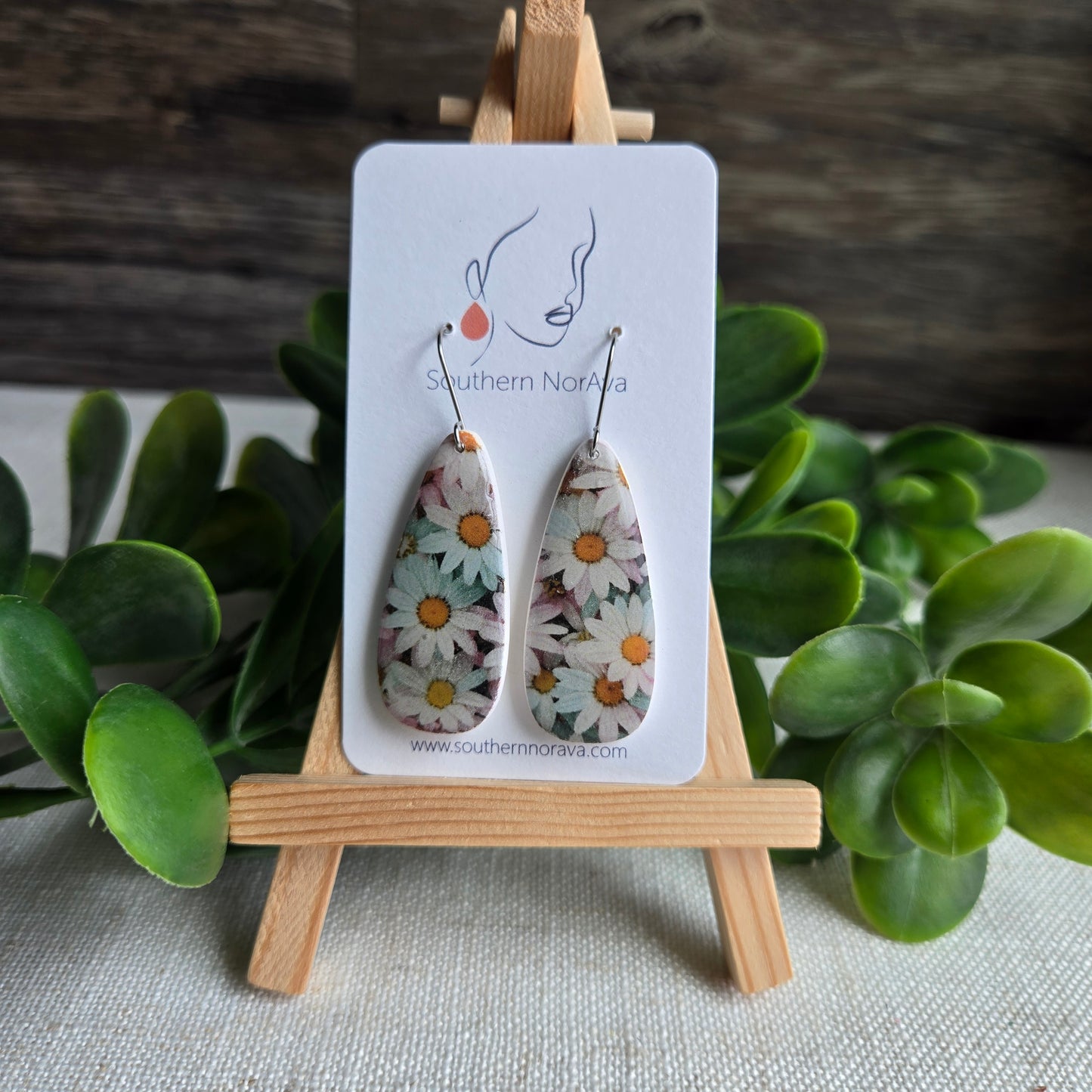 Daisy Teardrop Dangles