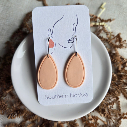 Clay - Outlined Teardrop - Peach