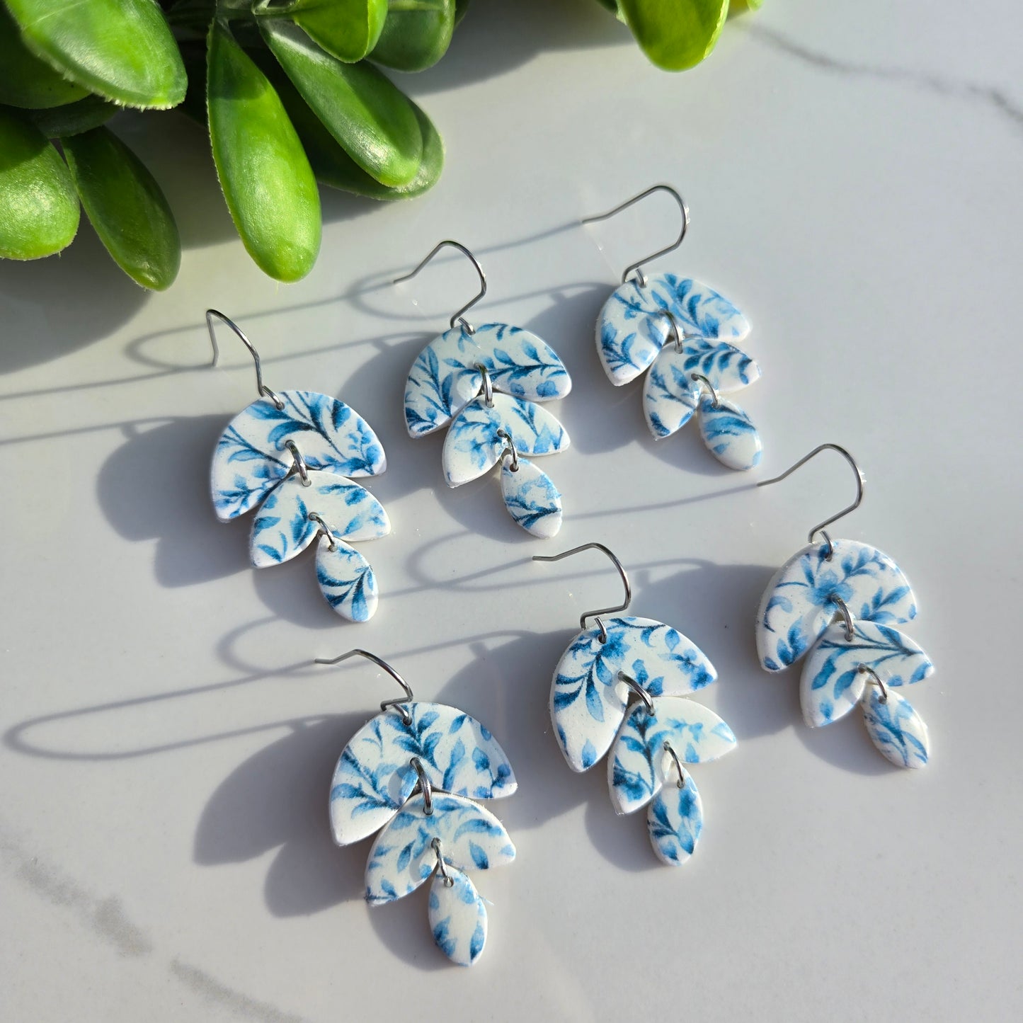 Clay - China Blue - Bubble Leaf Drops