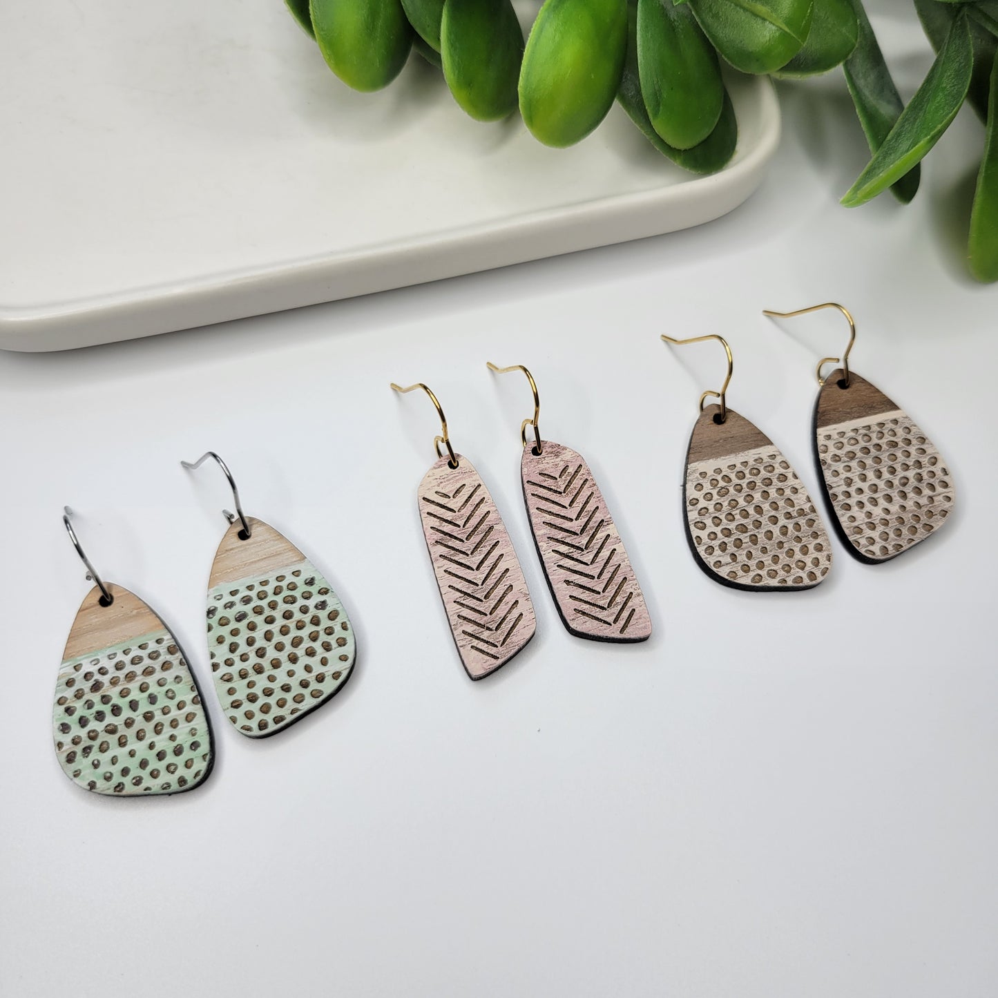 Wood - Distressed Spotted Dangles